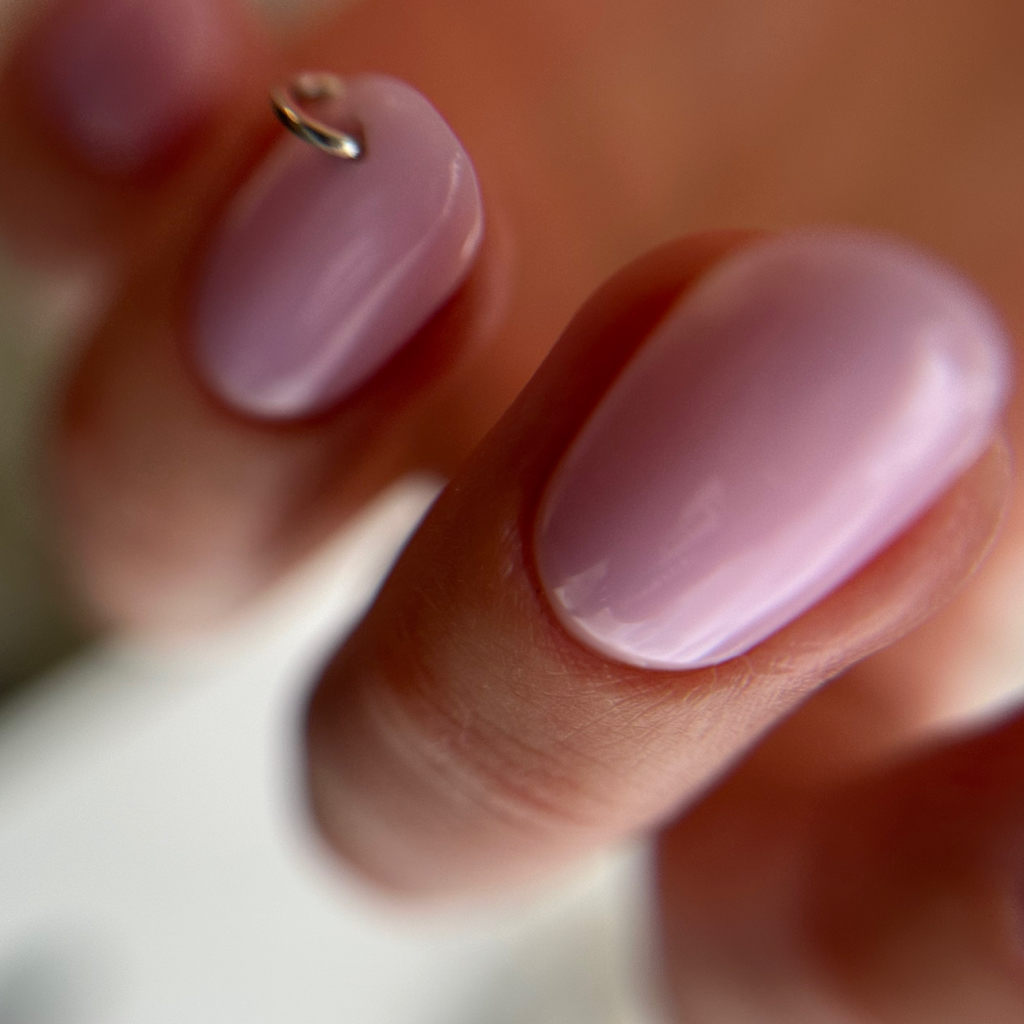 Маникюр с покрытием гель-лак (без укрепления)