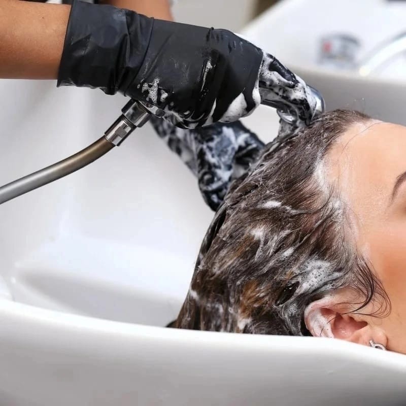 мытьё головы при  женск.стрижке