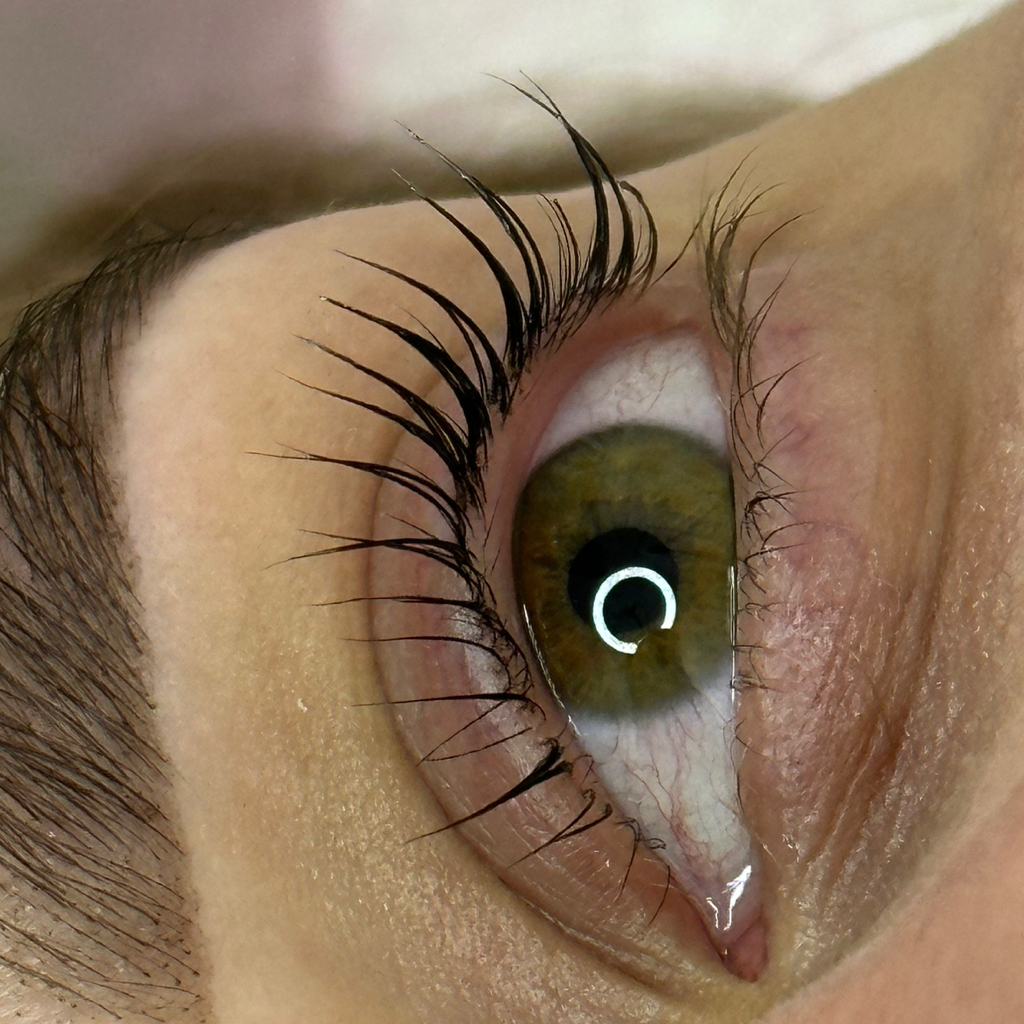 Окрашивание Ресниц