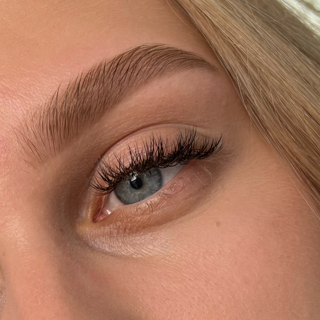 Полное оформление бровей