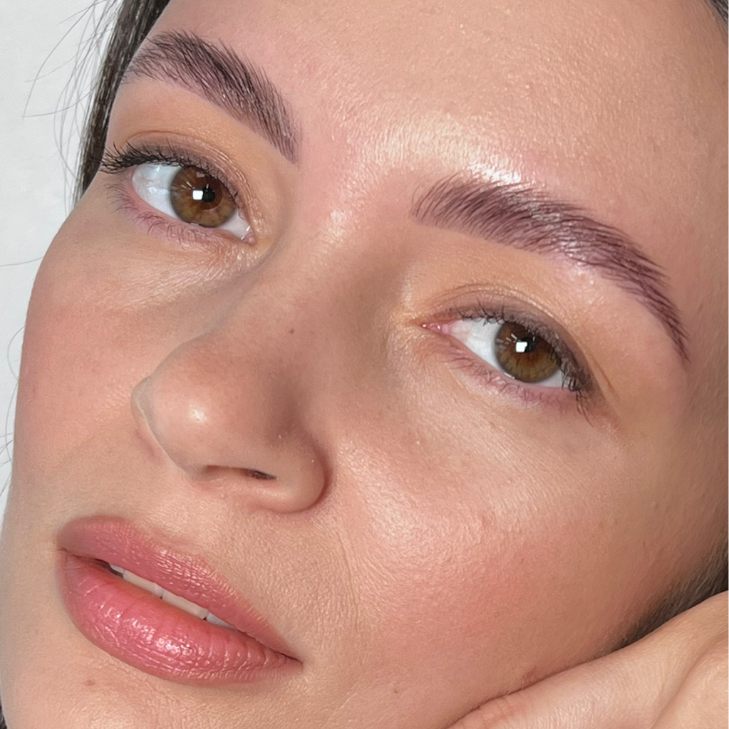 Ламинирование бровей InLei + коррекция + окрашивание бровей