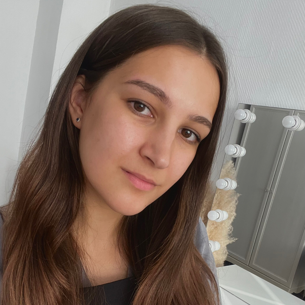 Полина Н