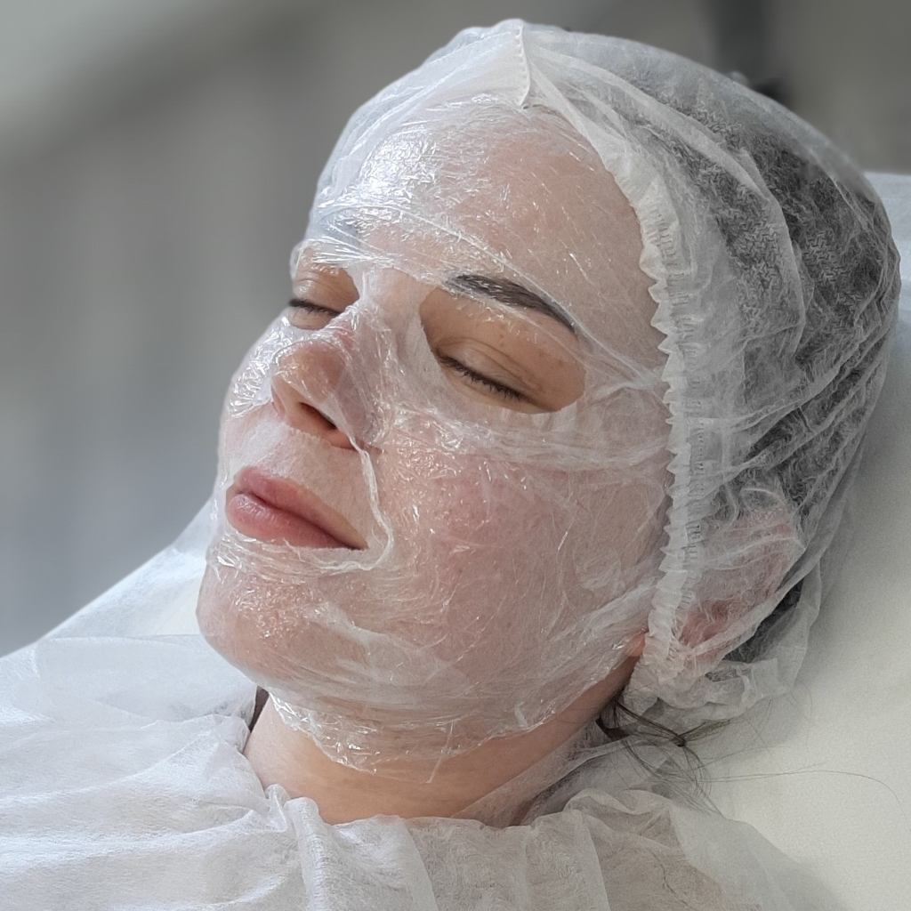 Комбинированная гииеническая чистка с применением алмазного пилинга