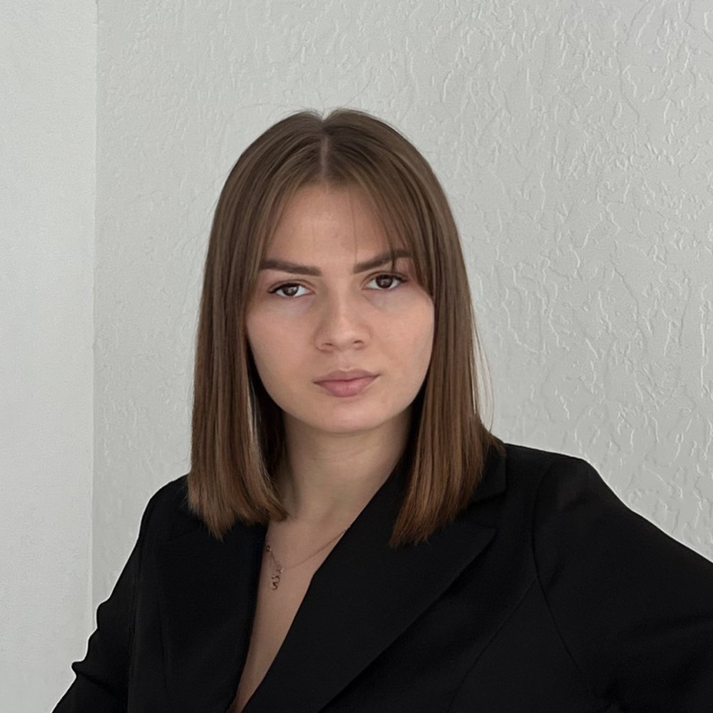 Шувалова Мария