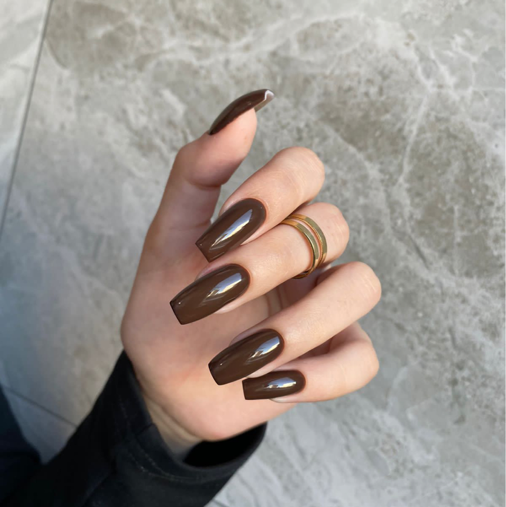 Наращивание ногтей+покрытие гель-лак в один тон