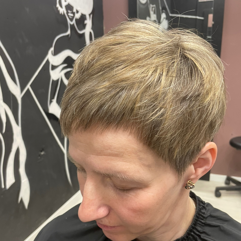 Стрижка женская короткие волосы