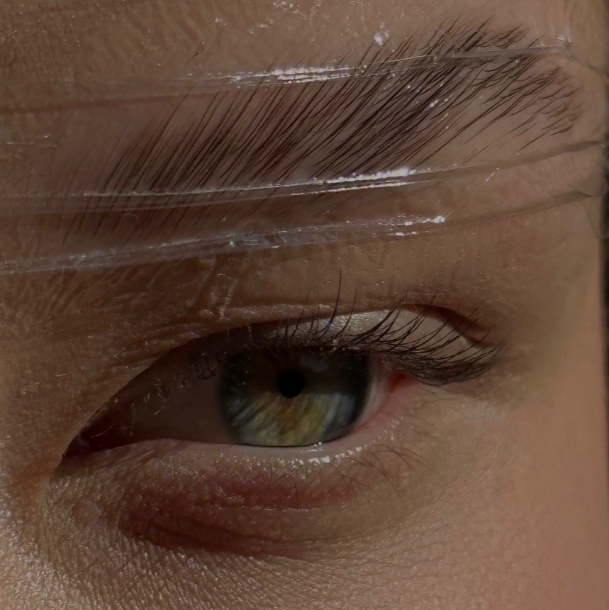 Ламинирование бровей