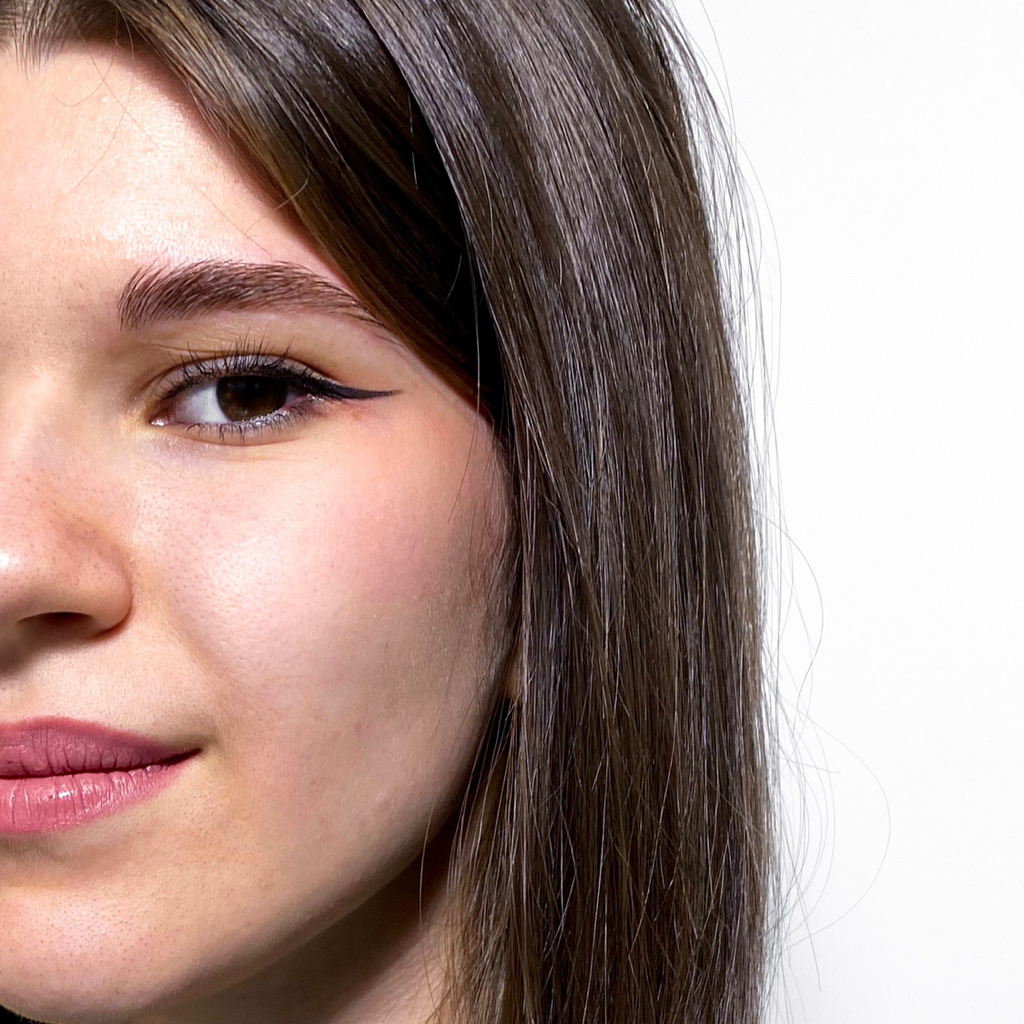 Коррекция бровей