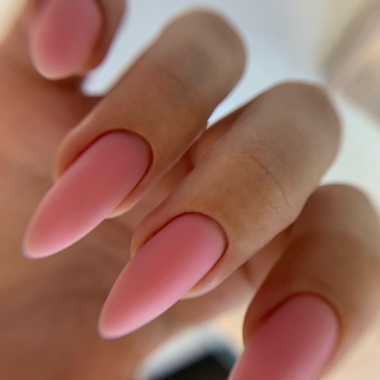 Маникюр с покрытием