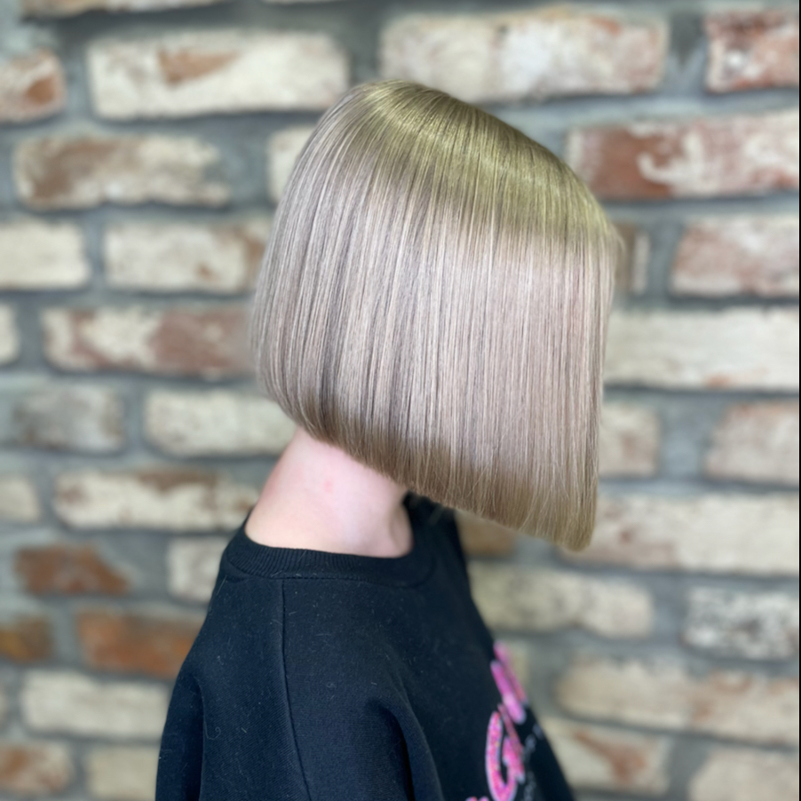 Стрижка женская