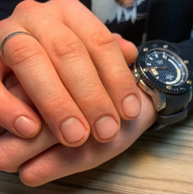 Комбинированный мужской маникюр