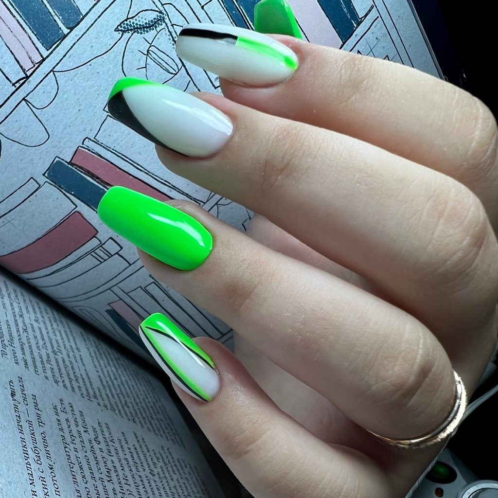 Наращивание ногтей