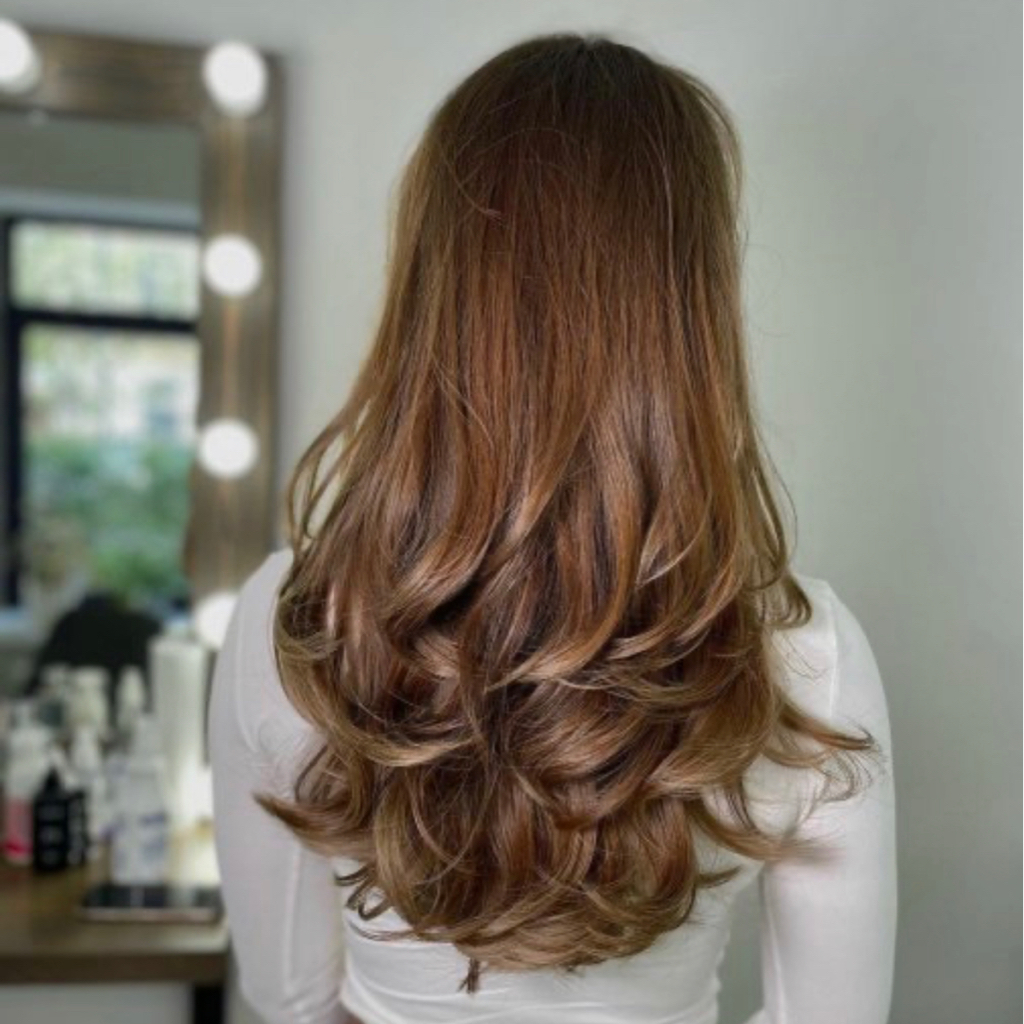 Стрижка на длинные волосы ( длина ниже лопаток)