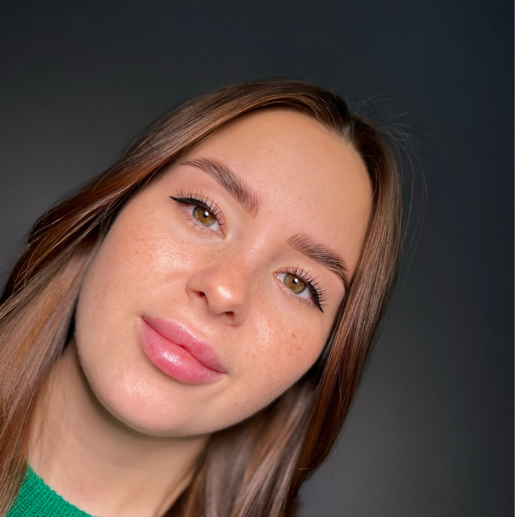 Долговременная укладка бровей с окрашиванием