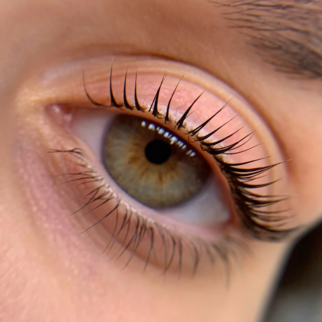 Итальянское восстановление ресниц + снятие искусственных ресниц