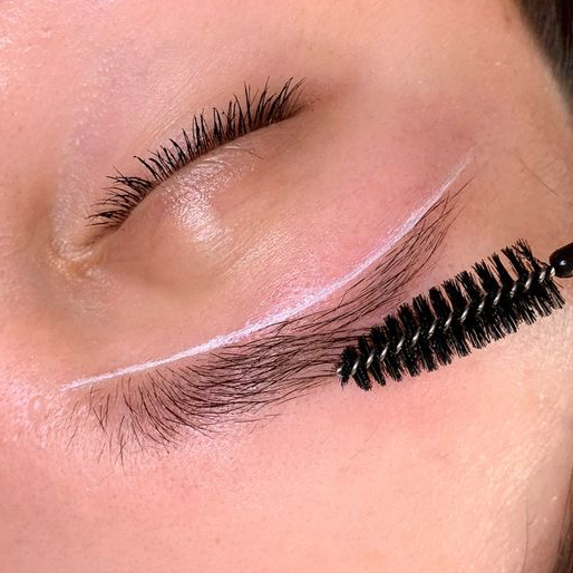 Коррекция бровей и прореживание (без окрашивания)