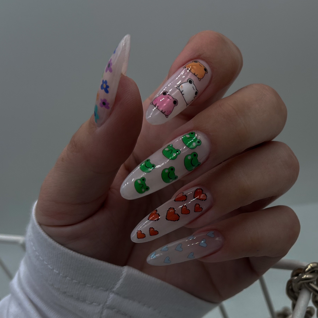 Наращивание ногтей