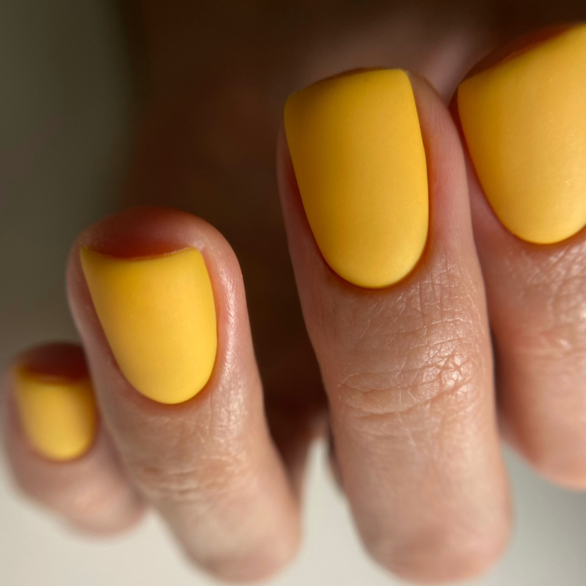 Комбинированный маникюр с покрытием