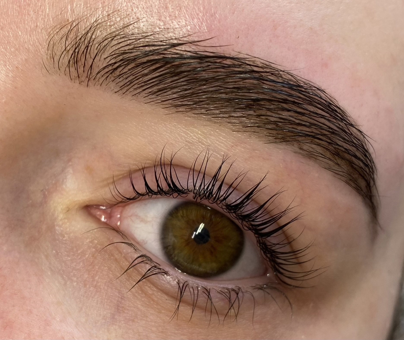 Оформление бровей