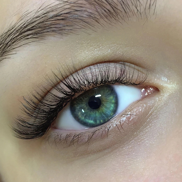 Классическое наращивание ресниц