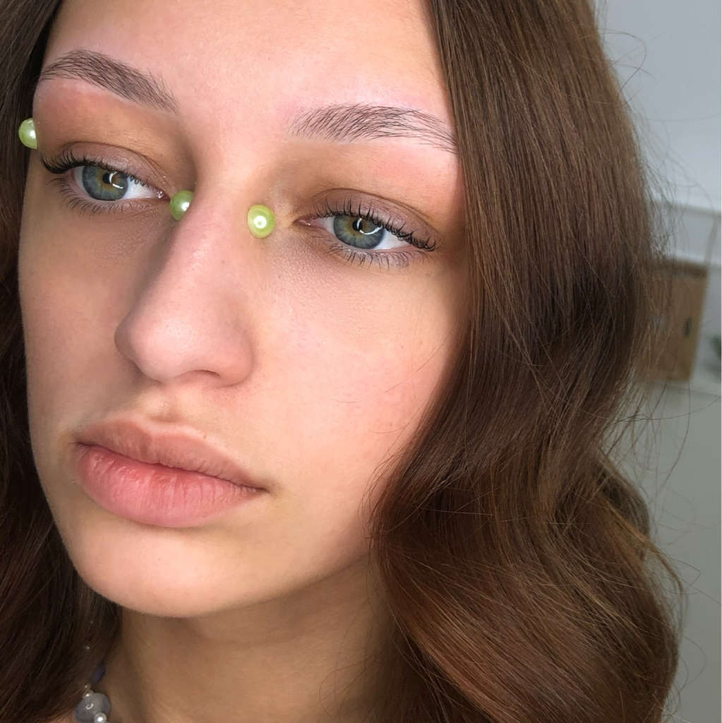 КОРРЕКЦИЯ БРОВЕЙ (пинцет/воск)