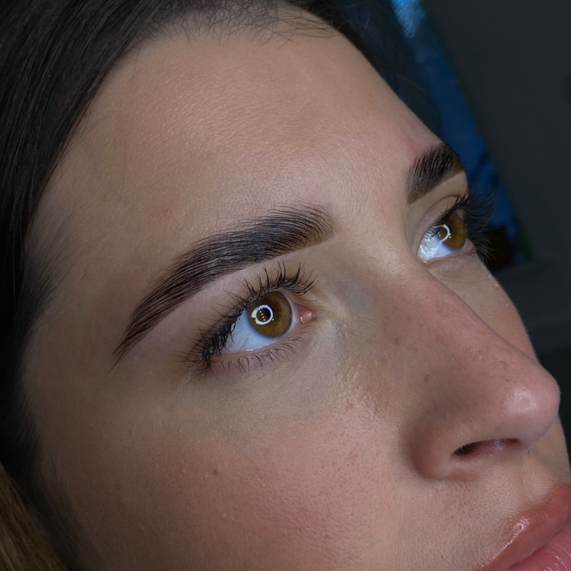 Ламинирование + коррекция и окрашивание бровей