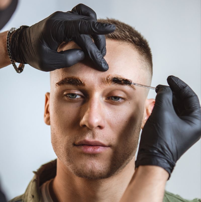 Мужская коррекция бровей