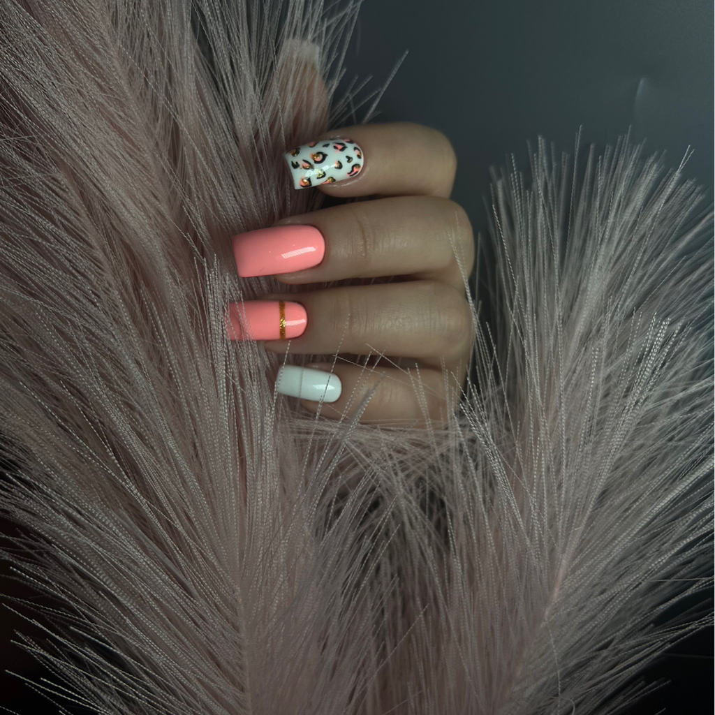 Снятие+Маникюр с покрытием +укрепление жестким материалом