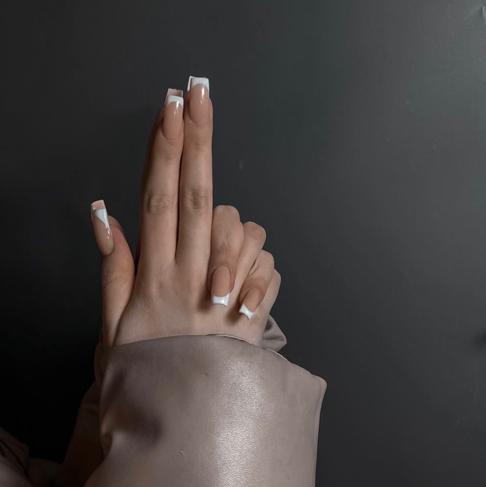 Наращивание ногтей