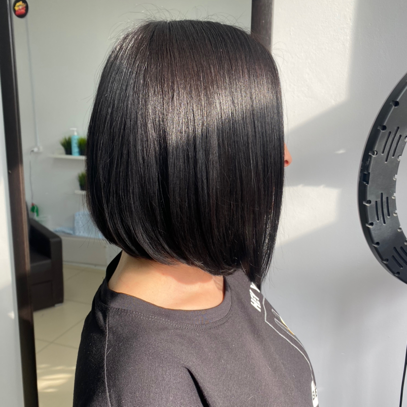 Однотонное окрашивание ( длина до плеч)