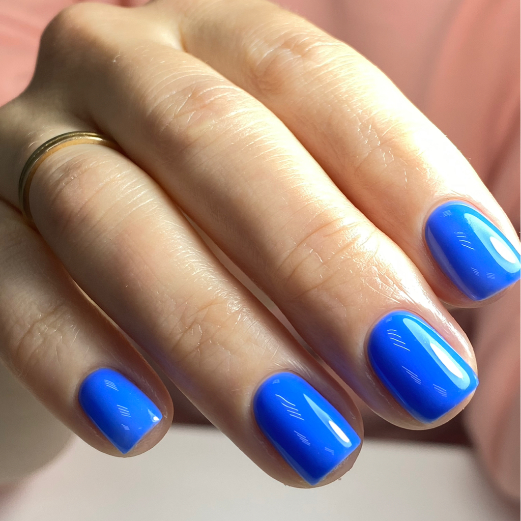 Маникюр с покрытием гель-лак