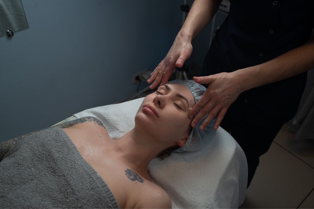 Хиромассаж лица (Испанский массаж)