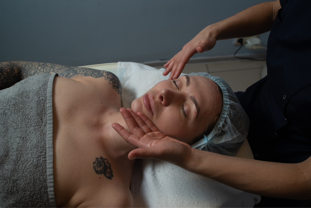 Буккальный-глубокотканный массаж лица+альгинатная маска