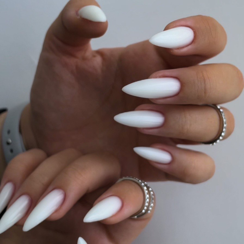 Классическое наращивание ногтей