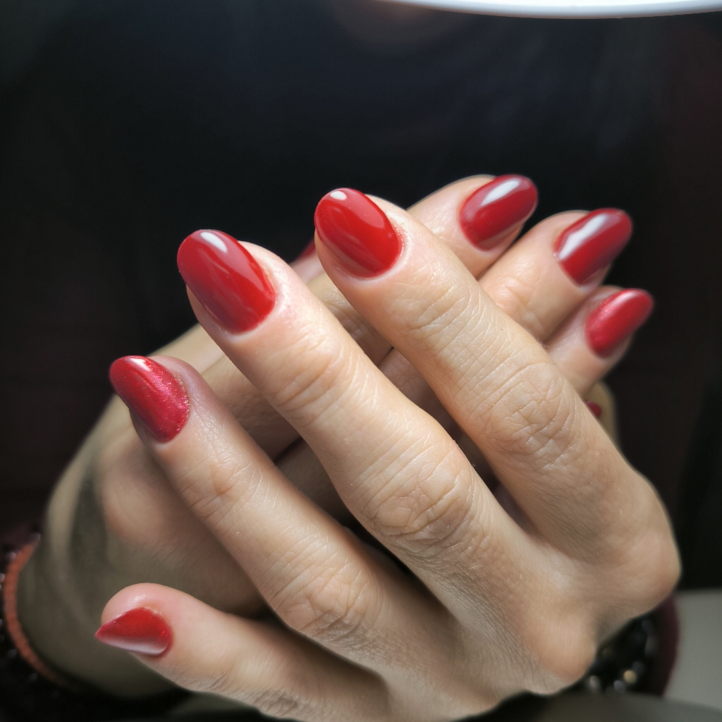 Наращивание ногтей на нижние формы+ покрытие гельлаком+маникюр