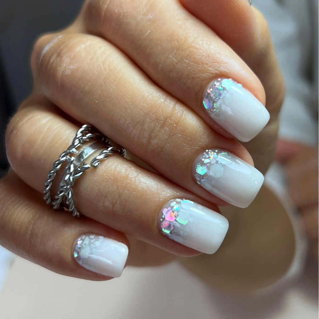 Наращивание ногтей