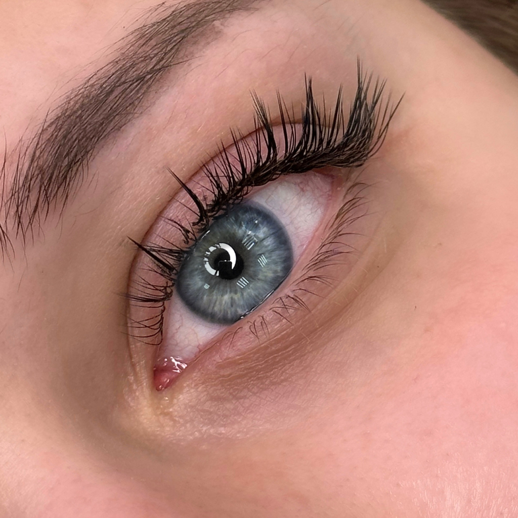 Наращивание ресниц 1,5D