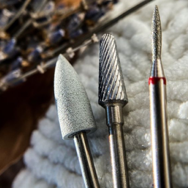 Аппаратный маникюр