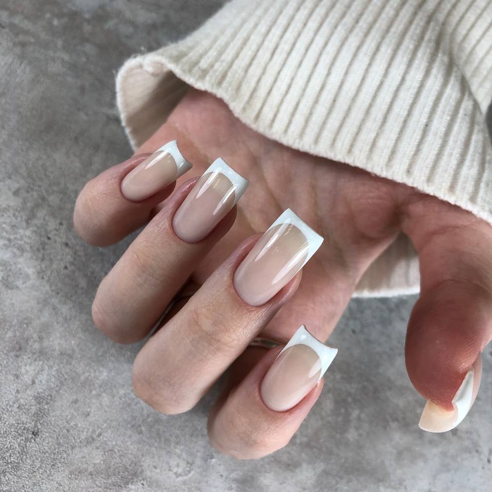 Маникюр с покрытием гель лаком