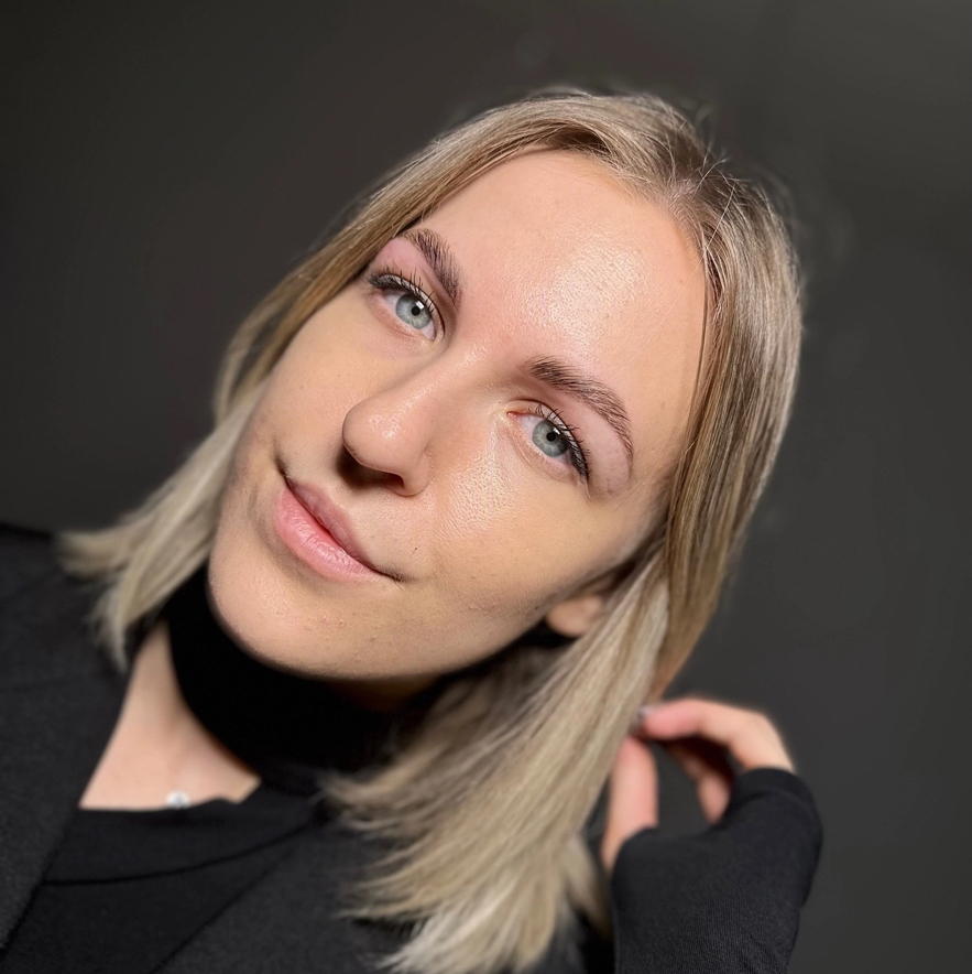 Осветление бровей