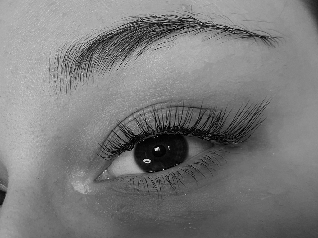 Классическое наращивание ресниц