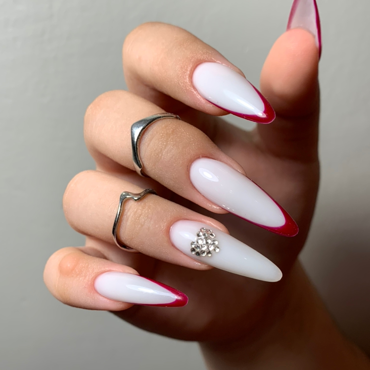 Наращивание ногтей