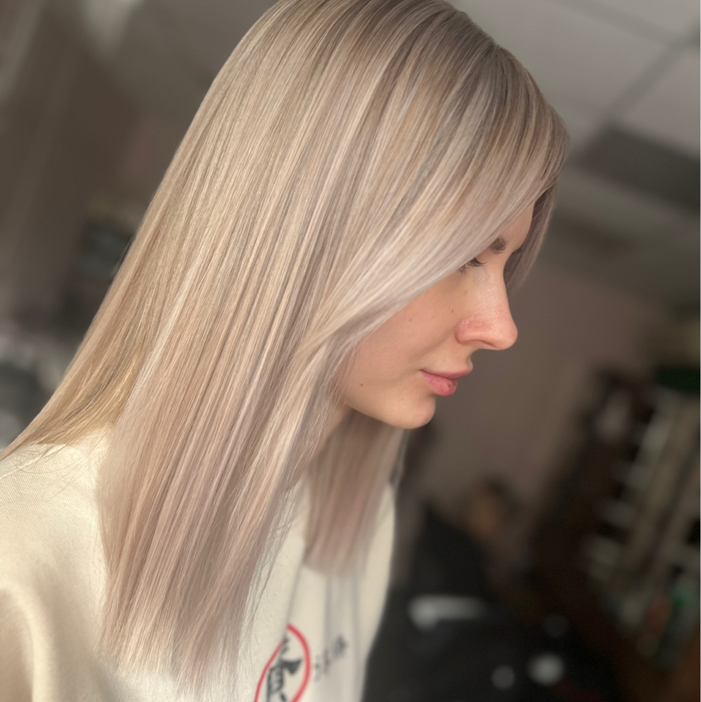 Женская стрижка по форме