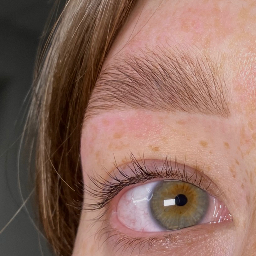 Комплекс: ламинирование и коррекция бровей