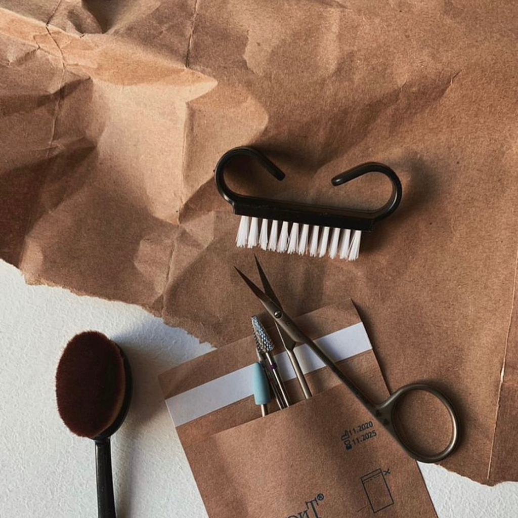 Маникюр Без покрытия