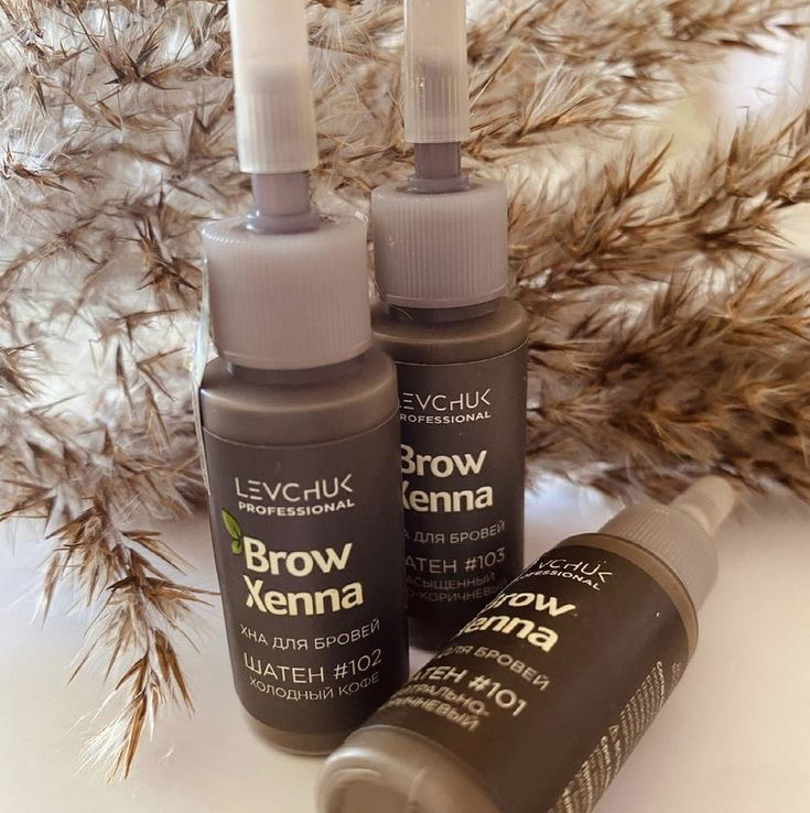 Окрашивание бровей