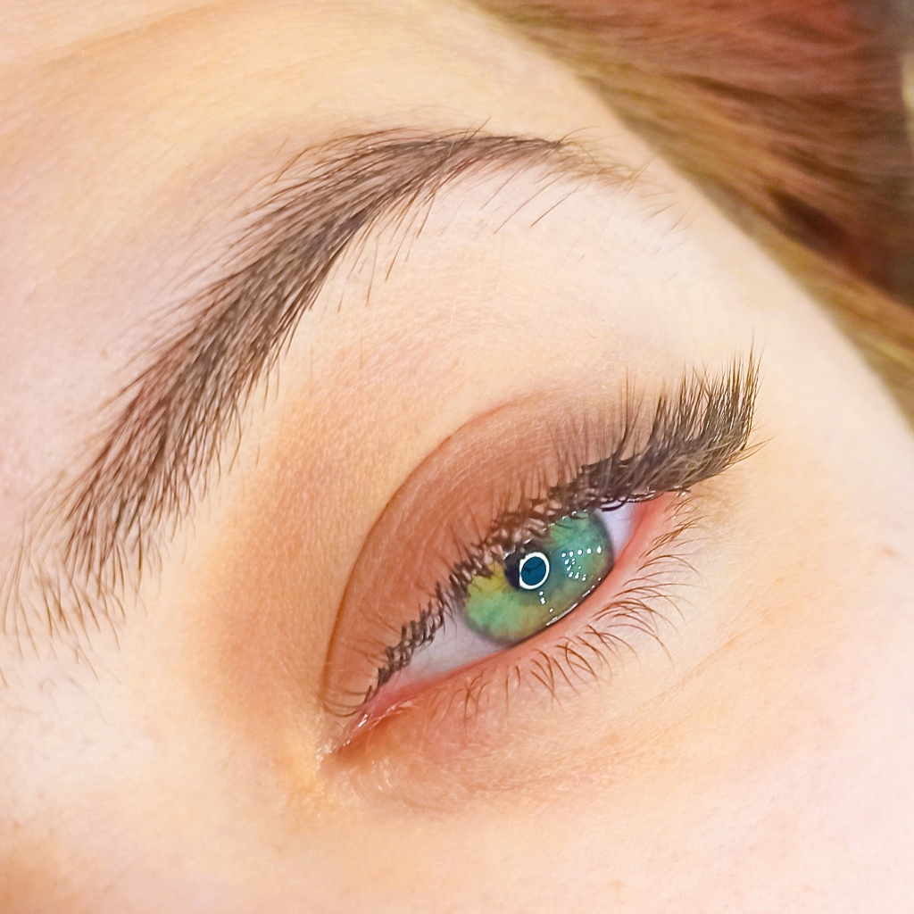 2d, Наращивание ресниц