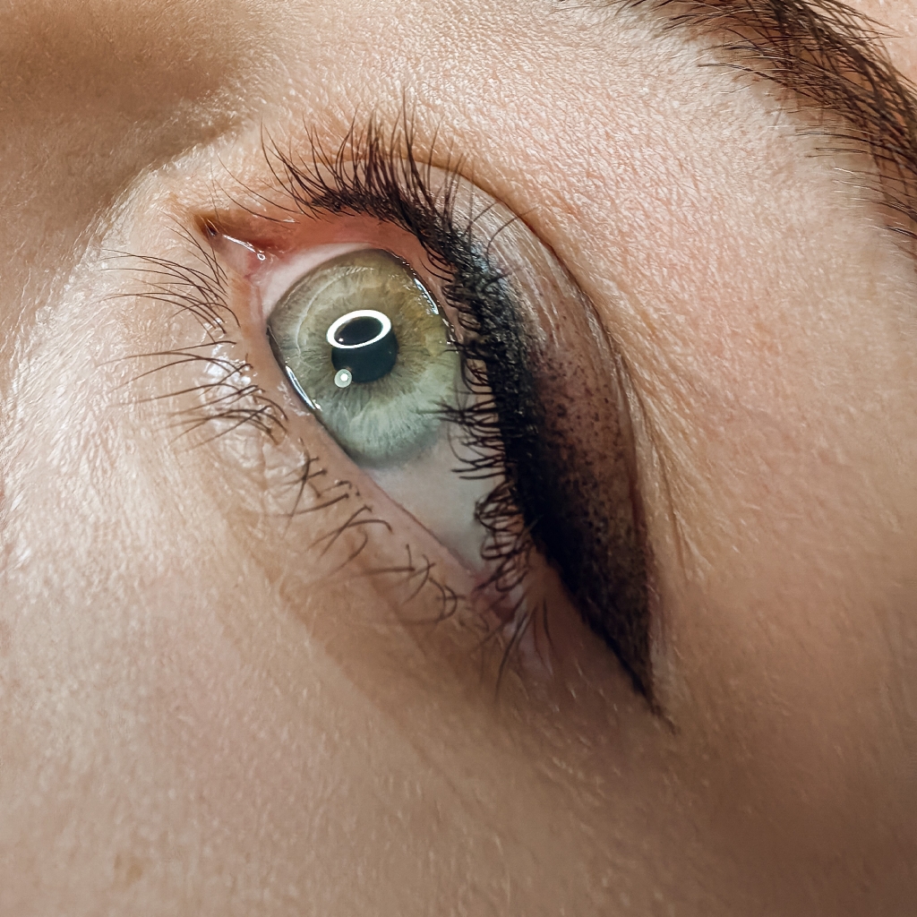 Перманентный макияж глаз Стрелки