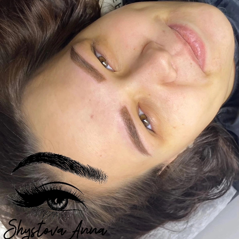 Перманентный макияж бровей