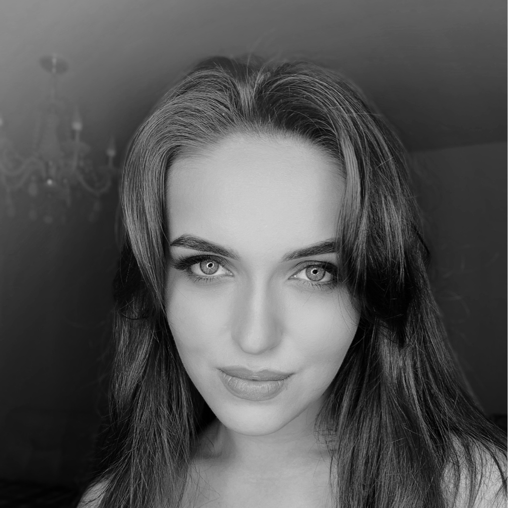 Александра